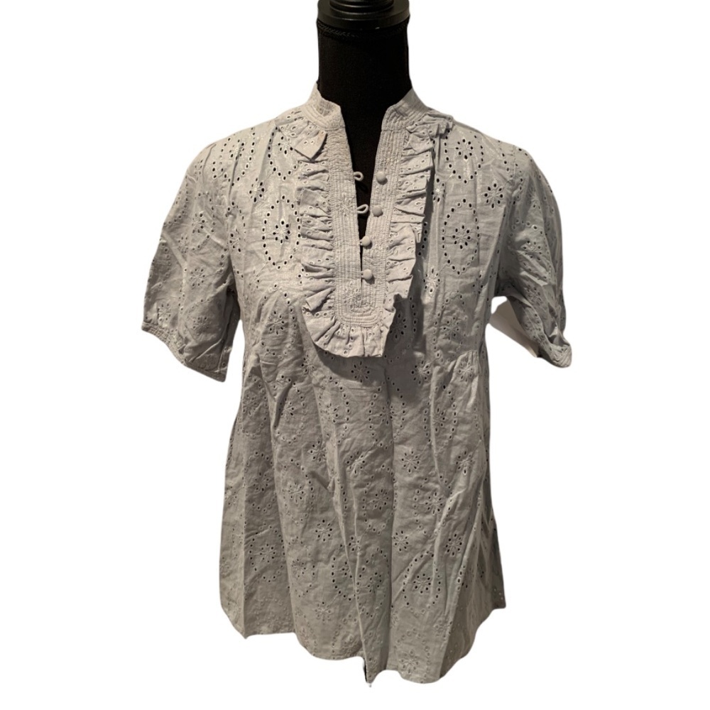 Vertigo Ruffle Front Eyelet Blouse XS